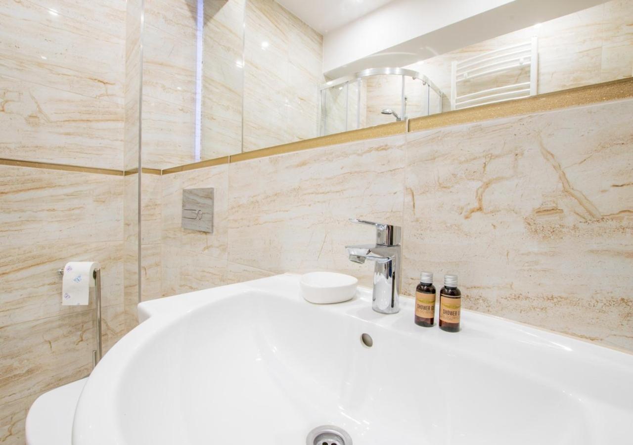 Central Apartments Goleniow Bagian luar foto
